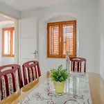 Апартаменты Diocletian's Corner, Three Bedroom *