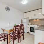 Diocletian's Corner, Three Bedroom