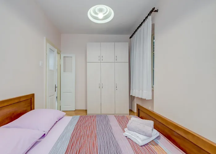 Diocletian's Corner, Three Bedroom Appartement