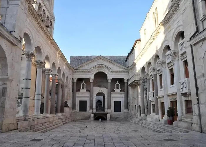Appartement Diocletian's Corner, Three Bedroom *